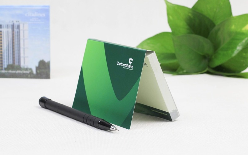 In giấy note theo yêu cầu làm quà tặng