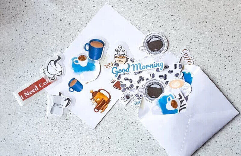 Sticker làm từ hình in và băng keo trong cực dễ làm