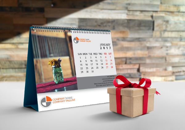 Lịch để bàn làm quà tặng khách